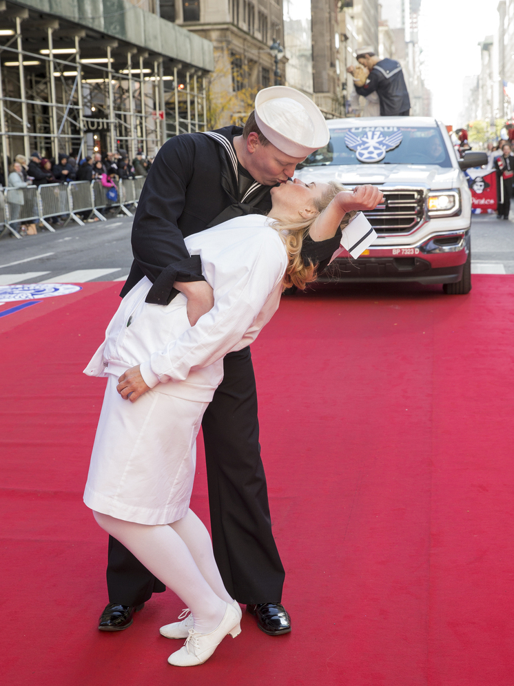 27 августа отмечают Международный день бокса и Всемирный день мемов