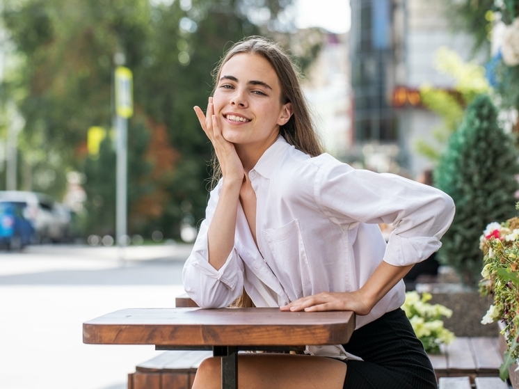 3 октября отмечают День улыбки и День борьбы с алкоголизмом
