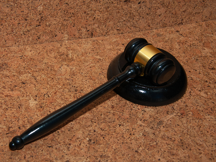 Банк в Свердловской области, слишком активно требовавший долг, оштрафовали