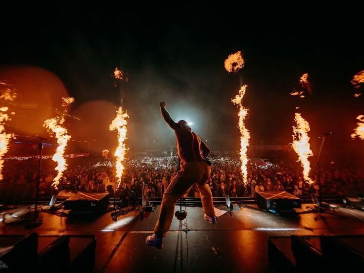 Большинство посетителей концертной площадки МТС Live Лето в Лужниках составила молодежь