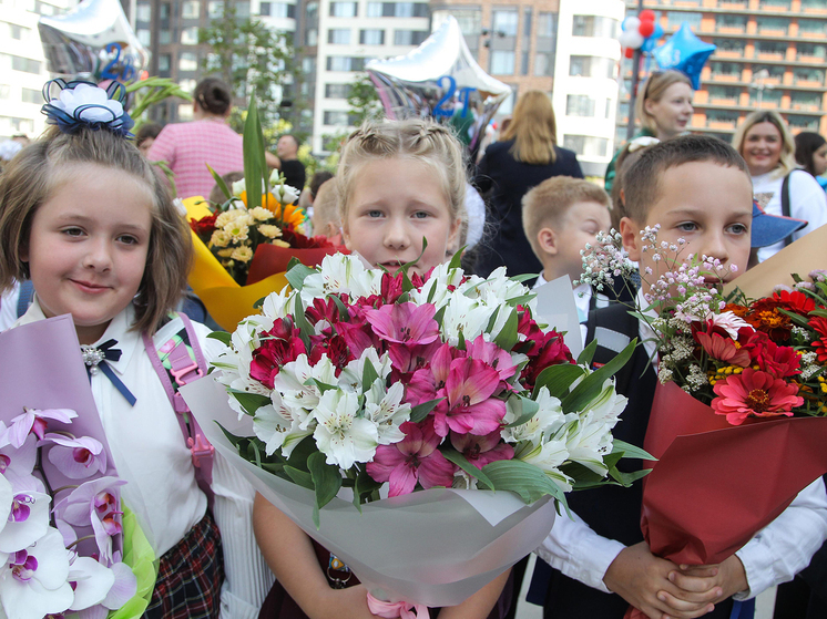Учителя признаются, что один красивый букет от класса практичнее десятков мелких