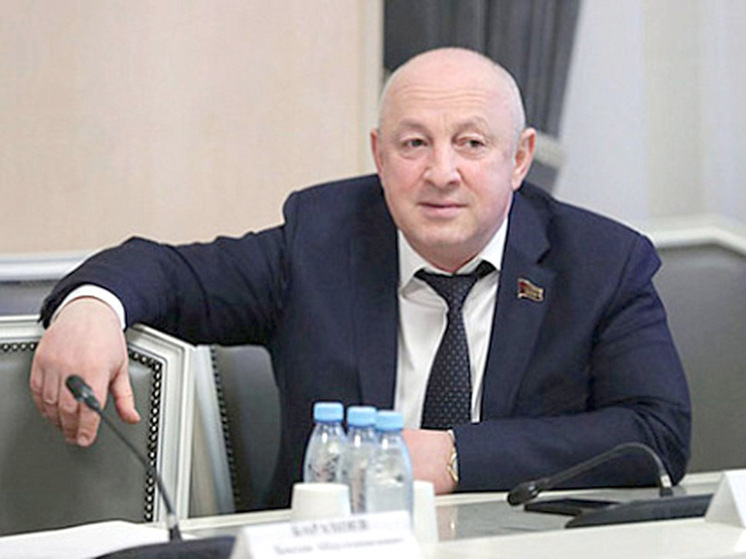 В Северной Осетии банк потребовал признать несостоятельным коммуниста Роберта Кочиева