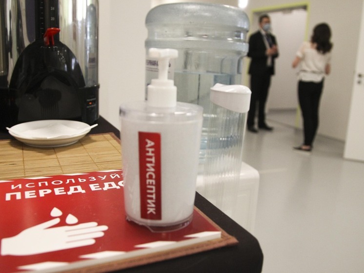 Родители и врачи бьют тревогу из-за антисанитарии и закрытых дверей в школьных санузлах