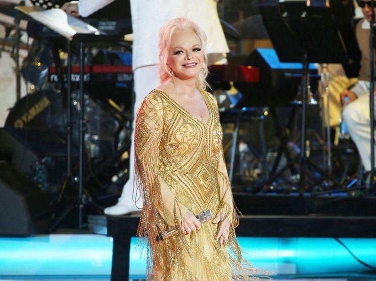 Директор Долиной заявил, что гонорары артистки за корпоративы не изменились