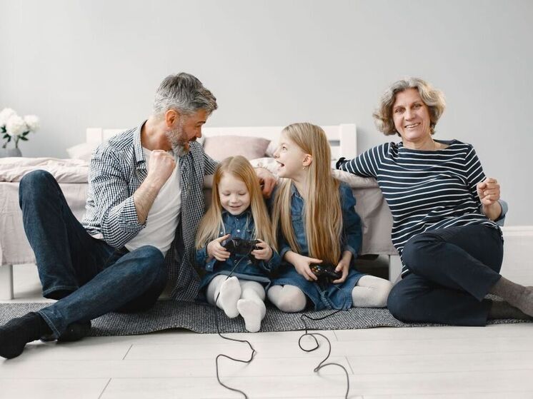 Поколение Альфа учит родителей уважать личное пространство с семи лет