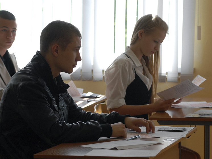 Единый госэкзамен стартовал в декабре с сочинения