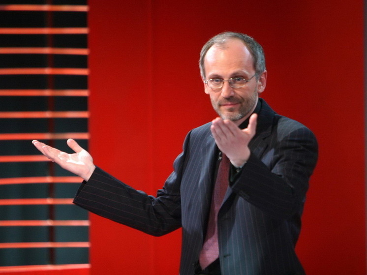 Телеведущий Александр Гордон заявил, что прочитал о своей кончине в новостях