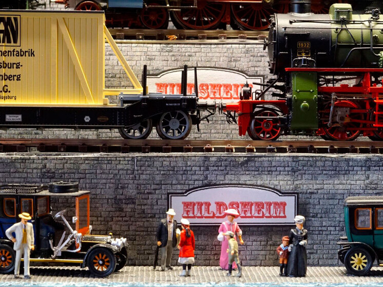 Коллекционер Виктор Травин рассказал о своей коллекции локомотивов и вагонов