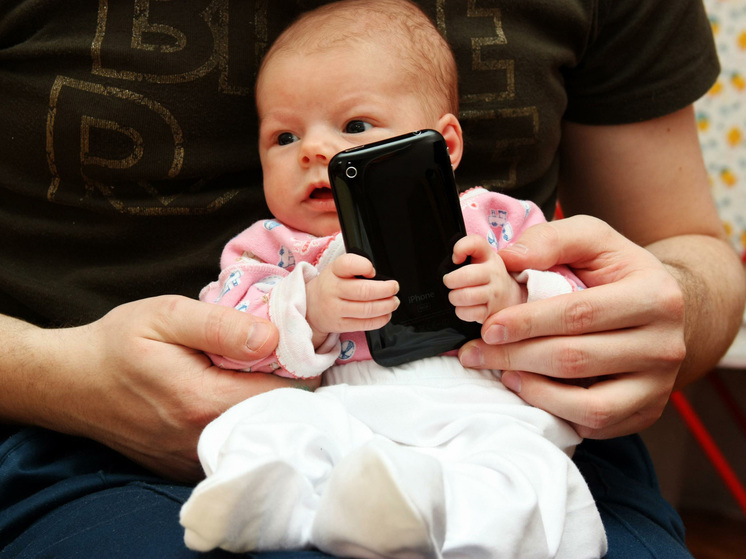 В Госдуме РФ инициируют многомиллионную разработку «детских сим-карт»