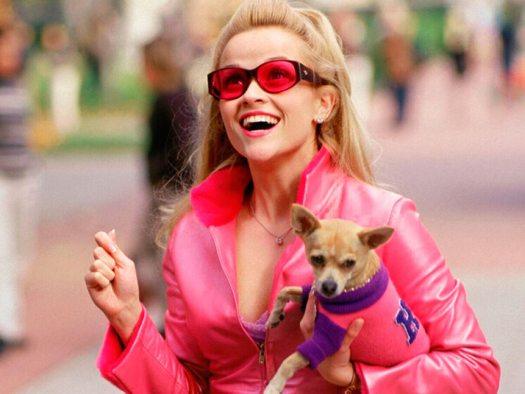 Молодежь выбирает эстетику «бимбо» — внешнюю сексапильность без всяких подтекстов