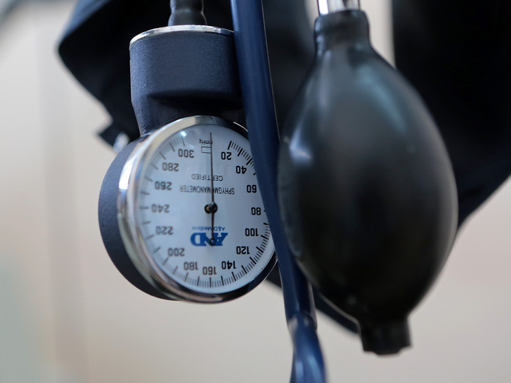 Неправильное питание и малоподвижный образ жизни стали причинами гипертонии у миллионов подростков