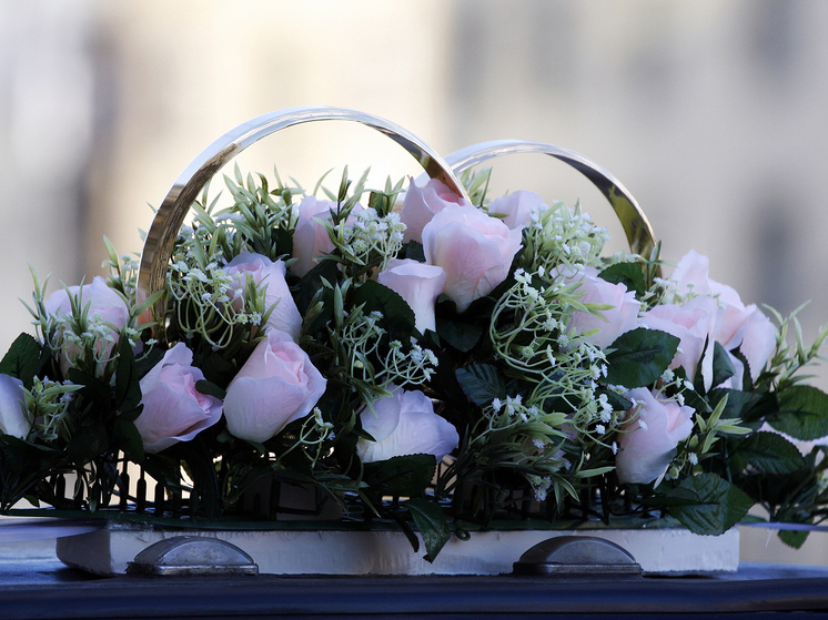 Депутаты предлагают судить женщин, которые обманывают военнослужащих и врут о своей любви ради денег