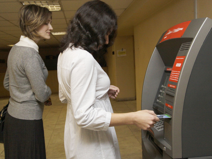 Подростки старше 16 смогут открывать счета без ведома родителей