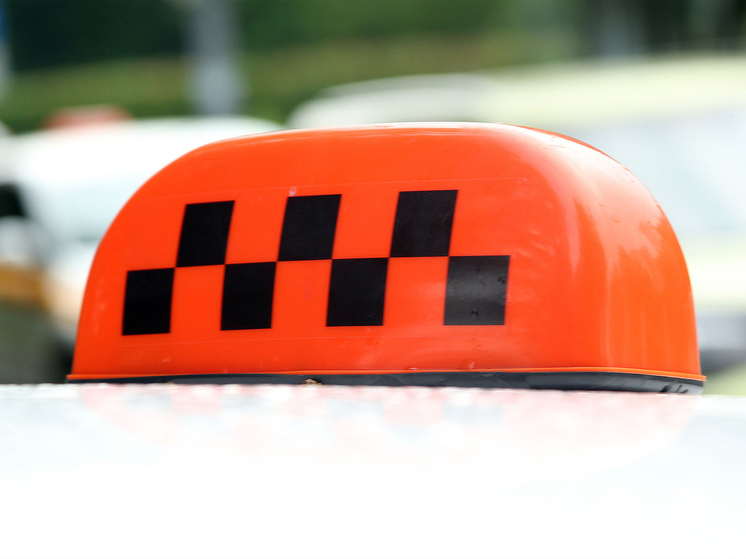 Вековой юбилей отмечает столичное такси: среди машин с «шашечками» встречались даже правительственные «членовозы»