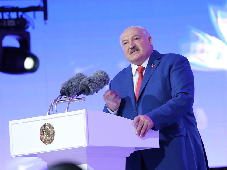 Президент Беларуси Лукашенко сделал предупреждение людям: «Держите свою голову в своих руках».