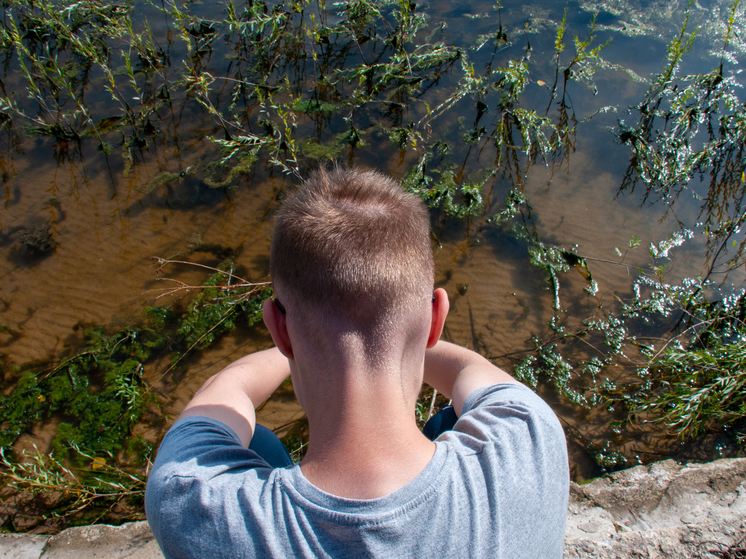 Врач рассказала, как можно предотвратить самоубийства подростков