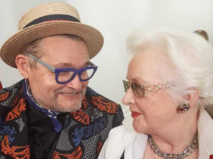 Историк моды Васильев заявил, что на границе США его проверяли полчаса