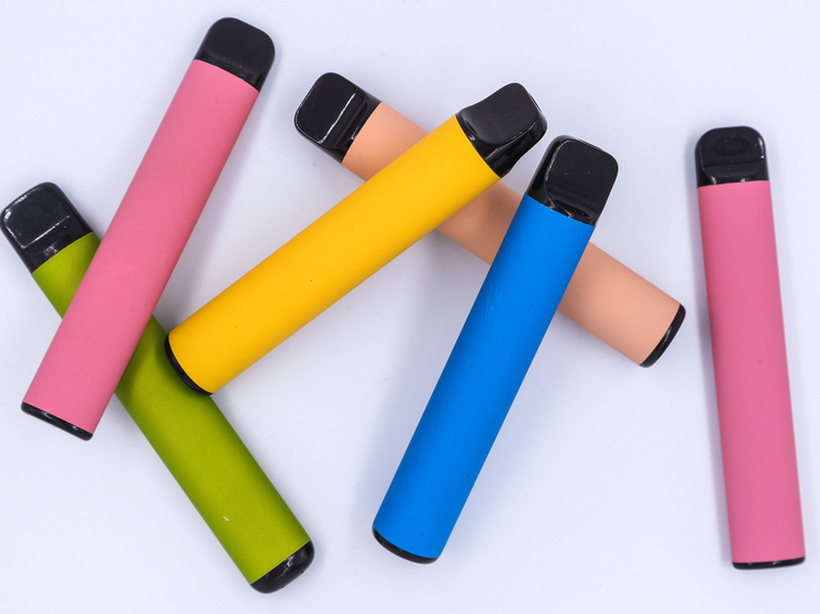 В пермской школе решили купить отказ учеников от курения