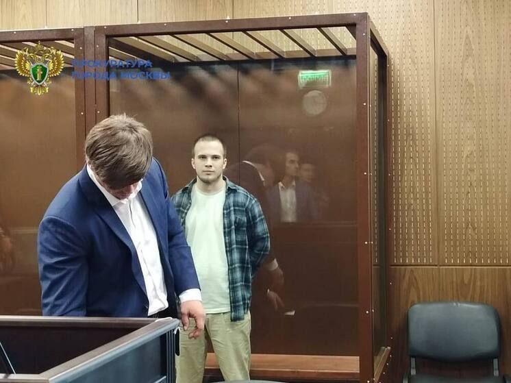 Дочь экс-главы управы одного из районов Москвы и ее семья отдали альфонсу в общей сложности 30 миллионов рублей