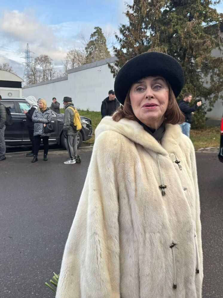 Алла Данько поддержала решение похоронить Николаева на Троекуровском кладбище