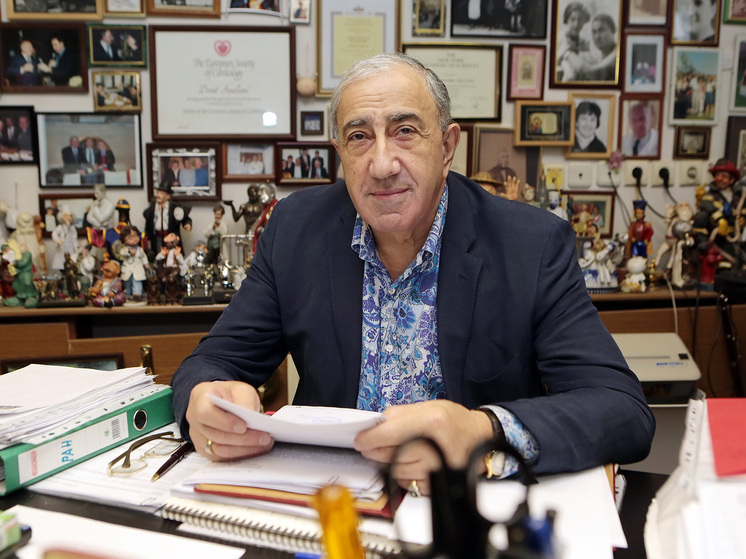 Знаменитый врач Давид Иоселиани привел доводы за легализацию публичных домов